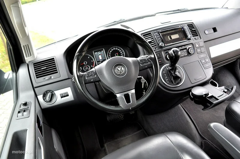 Volkswagen Multivan 6