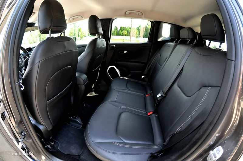 Jeep Renegade 11