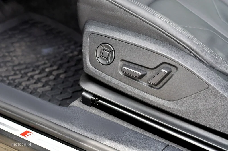 Audi Q3 F3 20