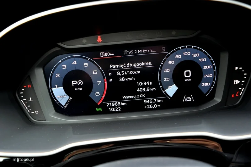Audi Q3 F3 30