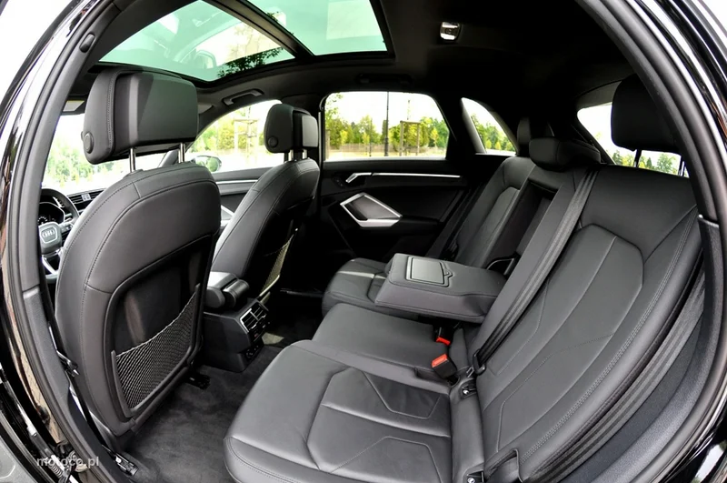 Audi Q3 F3 10