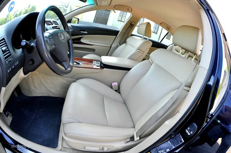 Lexus GS 7