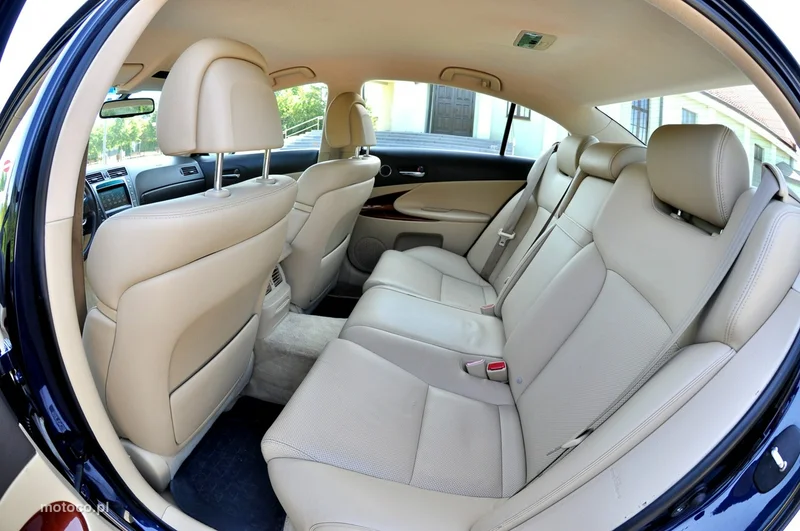 Lexus GS 10