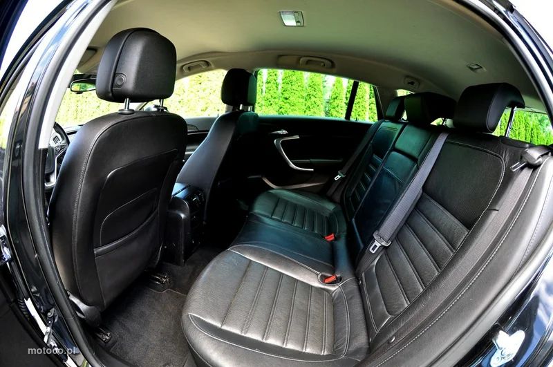 Opel Insignia A 12