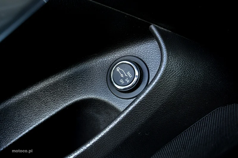 Opel Insignia A 22