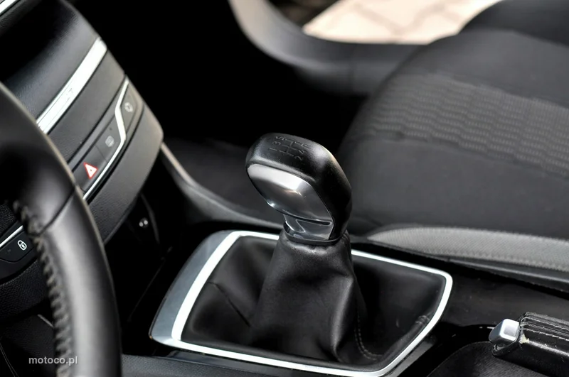 Peugeot 308 13