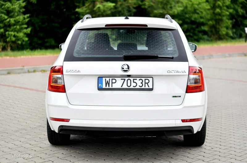 Skoda Octavia III 33