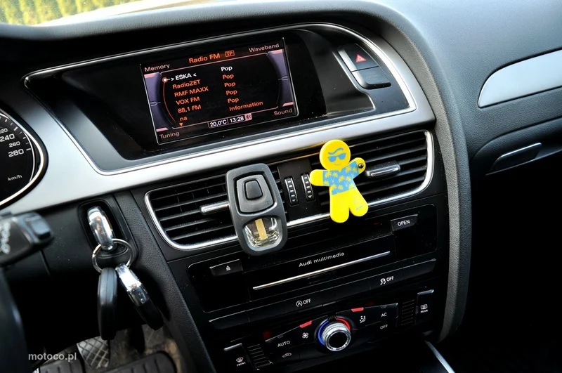 Audi A4 B8 15
