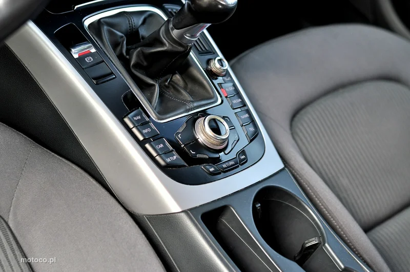 Audi A4 B8 16
