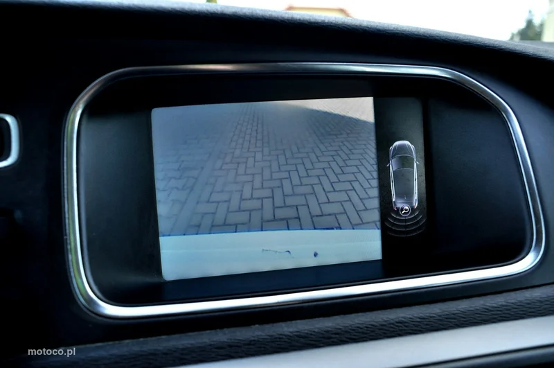 Volvo V40 20