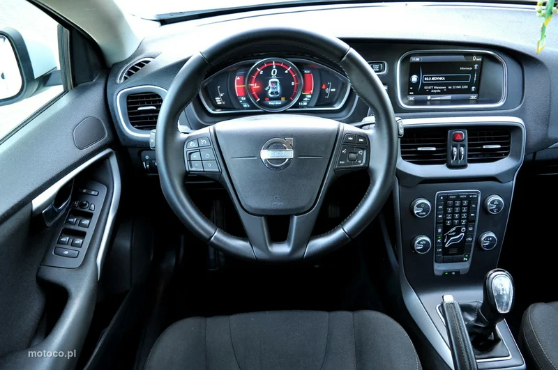 Volvo V40 5