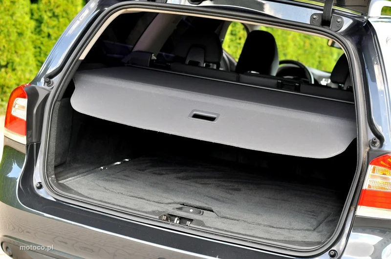 Volvo V70 12