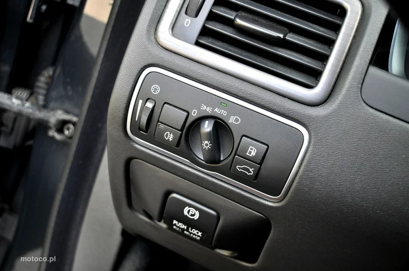 Volvo V70 18