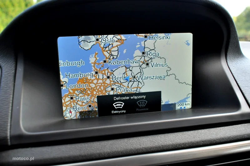 Volvo V70 25