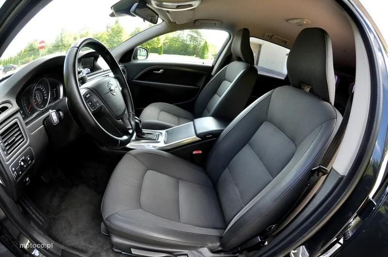 Volvo V70 8