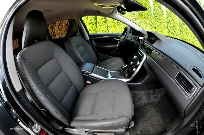Volvo V70 9