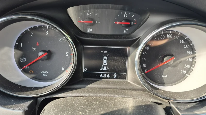 Opel Astra Sports Tourer 15