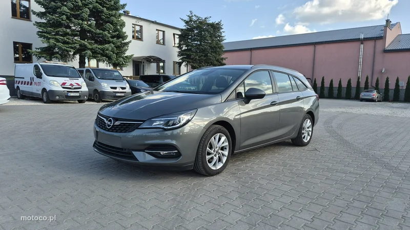 Opel Astra Sports Tourer 18