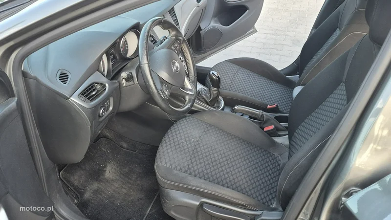 Opel Astra Sports Tourer 7