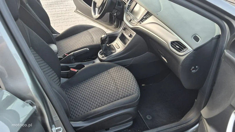 Opel Astra Sports Tourer 8
