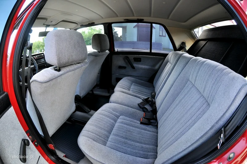 Volkswagen Golf II 10