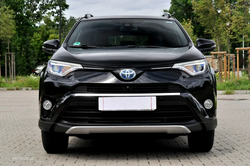 Toyota RAV 4 XA40 35
