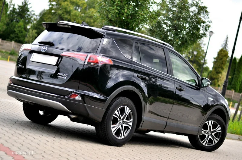 Toyota RAV 4 XA40 39