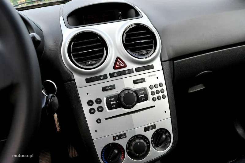 Opel Corsa D 19