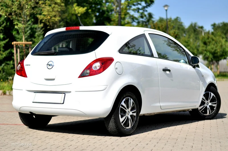 Opel Corsa D 27