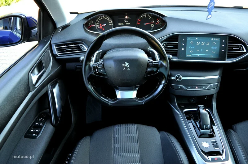 Peugeot 308 7