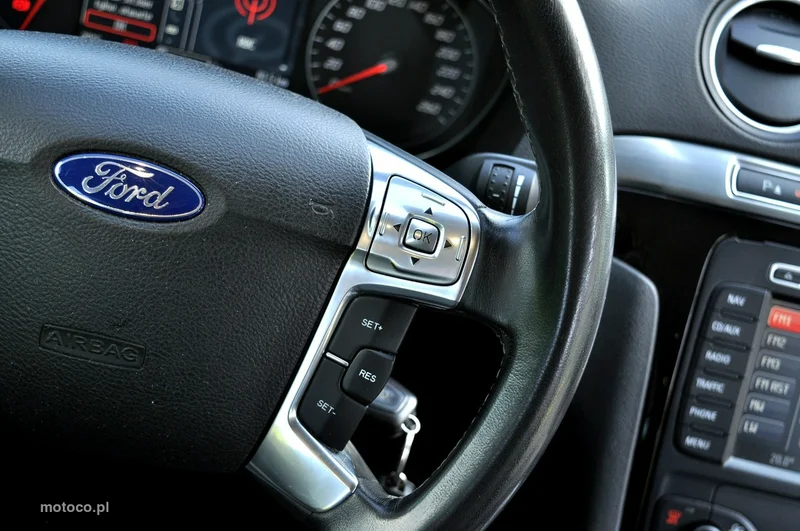 Ford S-Max I 14