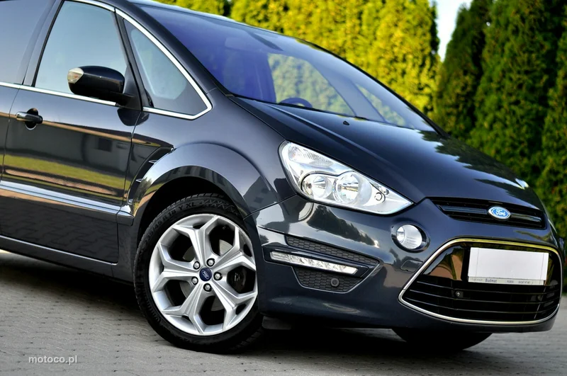 Ford S-Max I 29