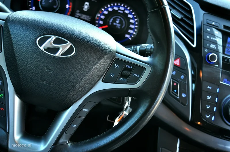 Hyundai i40 14