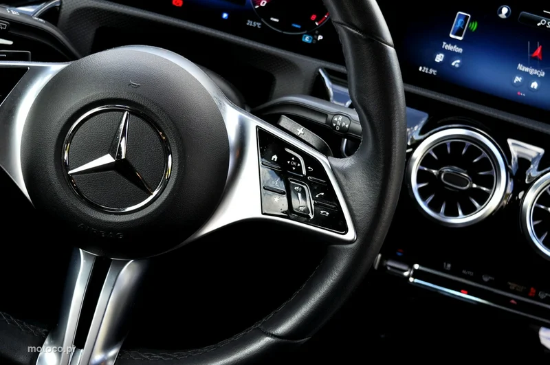 Mercedes-Benz Klasa A W177 A 200 18