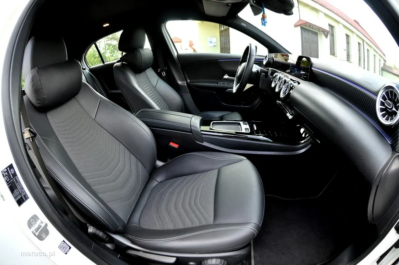 Mercedes-Benz Klasa A W177 A 200 9
