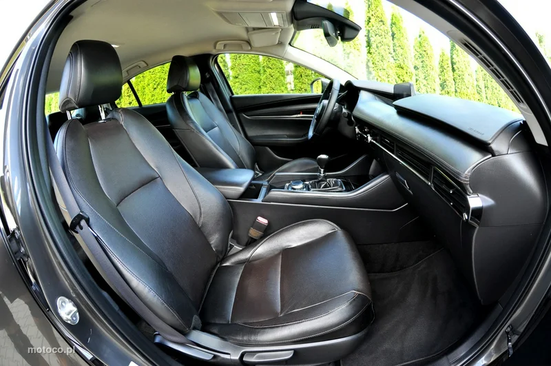 Mazda 3 9