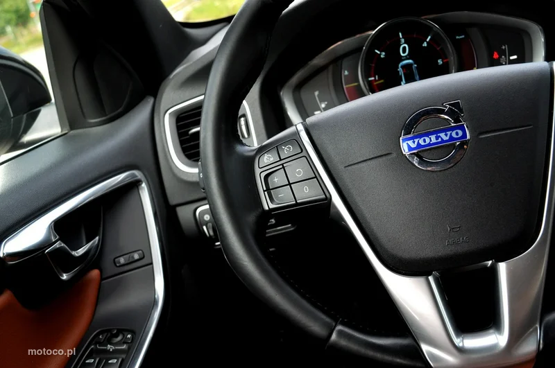 Volvo V60 16