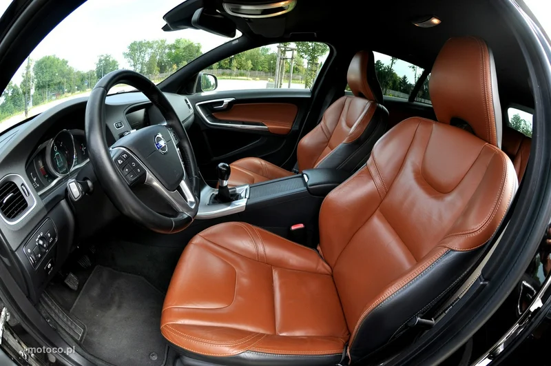 Volvo V60 8