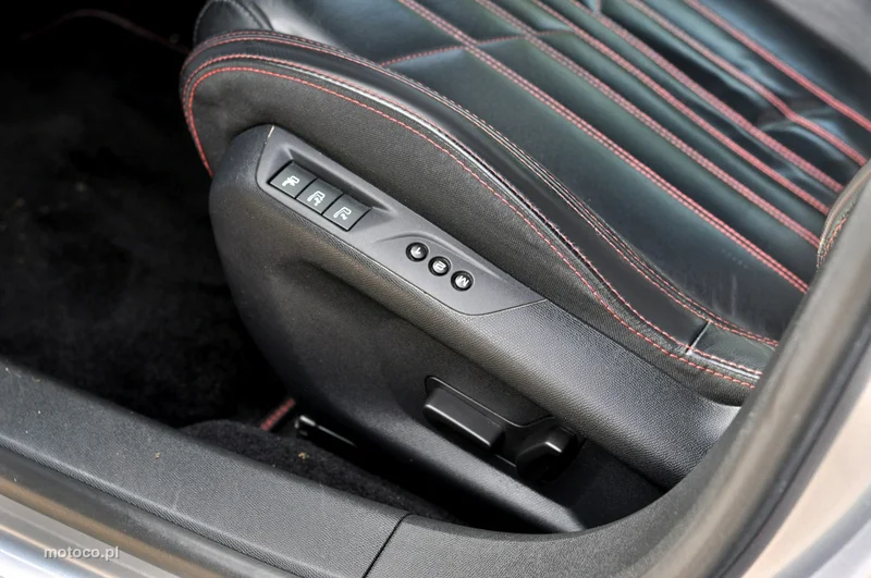 Peugeot 308 15