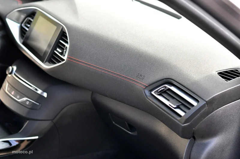 Peugeot 308 19