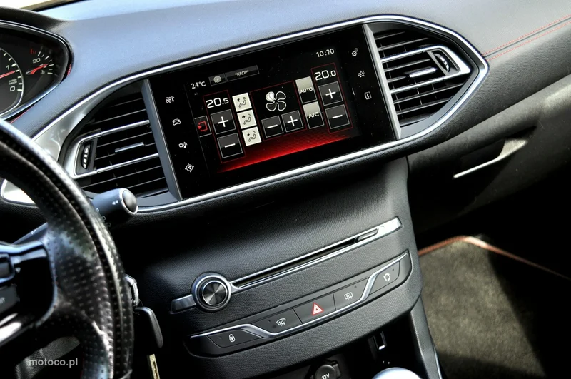 Peugeot 308 23