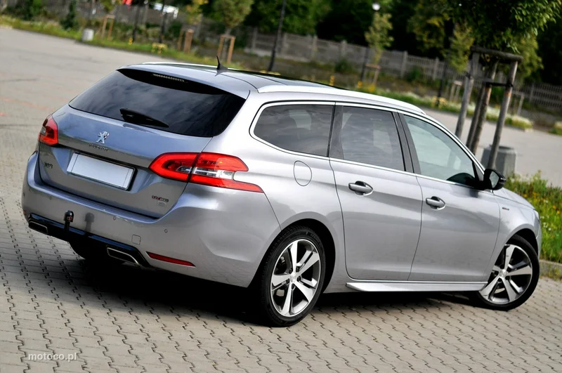 Peugeot 308 4