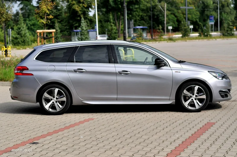 Peugeot 308 5