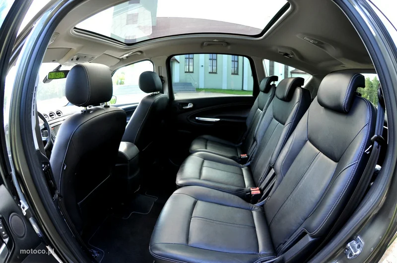 Ford S-Max I 11