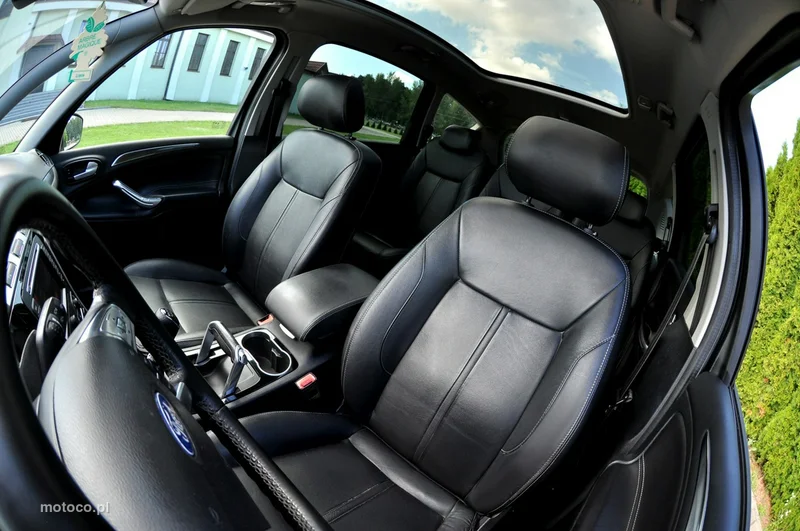 Ford S-Max I 12