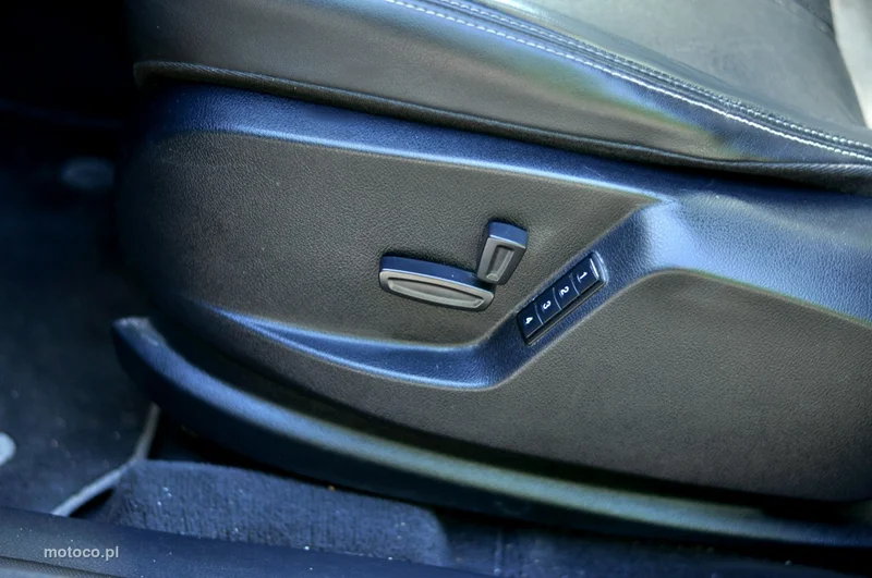 Ford S-Max I 15