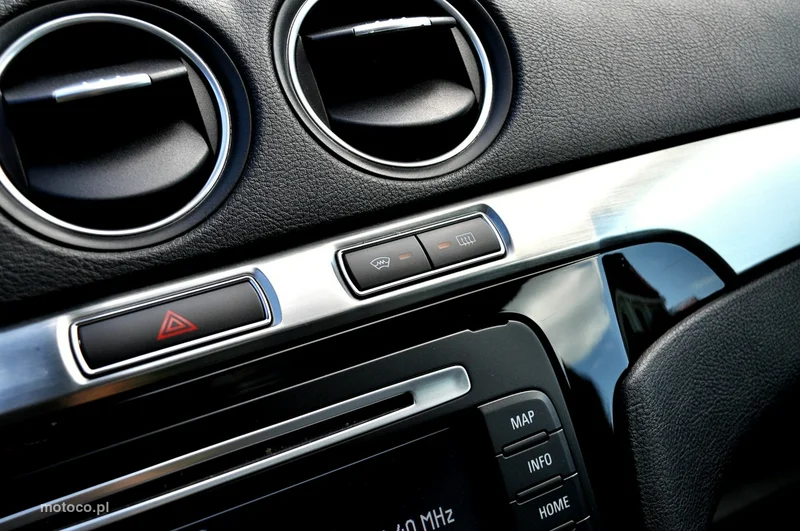 Ford S-Max I 20