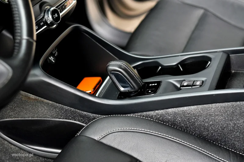 Volvo XC 40 20