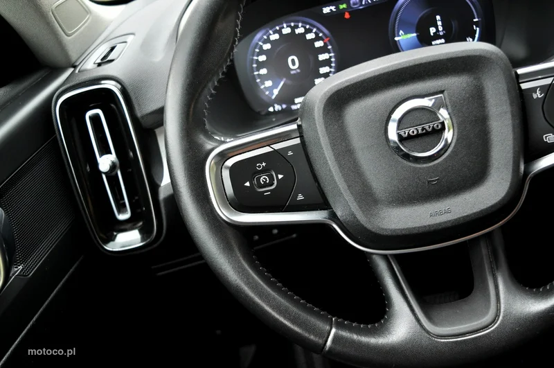 Volvo XC 40 22