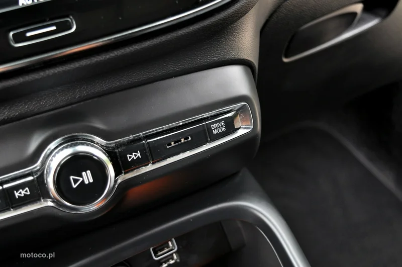 Volvo XC 40 25